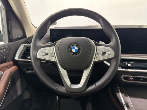 Used 2026 BMW X7 xDrive40i w/ Premium Package image 34