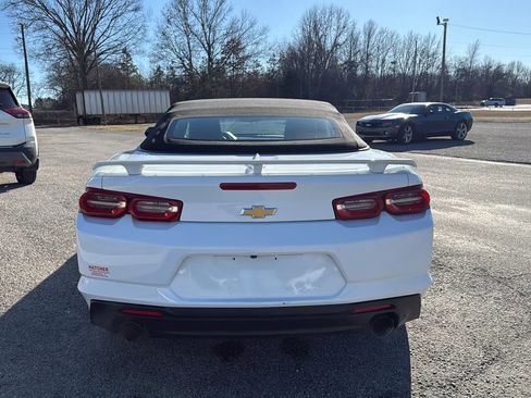 Used 2023 Chevrolet Camaro LT image 4