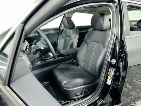 New 2026 Kia K5 EX image 13