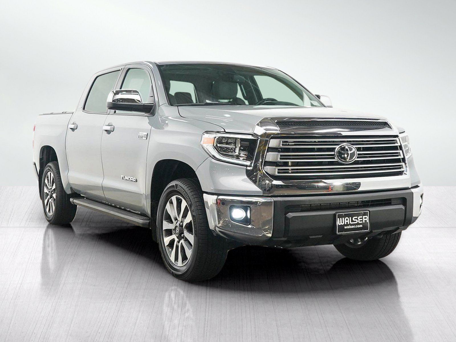 Used 2021 Toyota Tundra Limited w/ Limited Premium Package AWD/4WD image 7