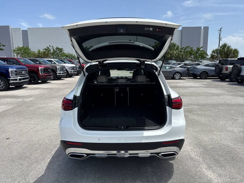 Used 2025 Mercedes-Benz GLC 300 image 26