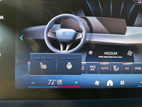 Used 2025 BMW 228i xDrive w/ Technology Package image 15