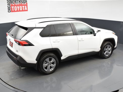 Used 2022 Toyota RAV4 XLE image 19