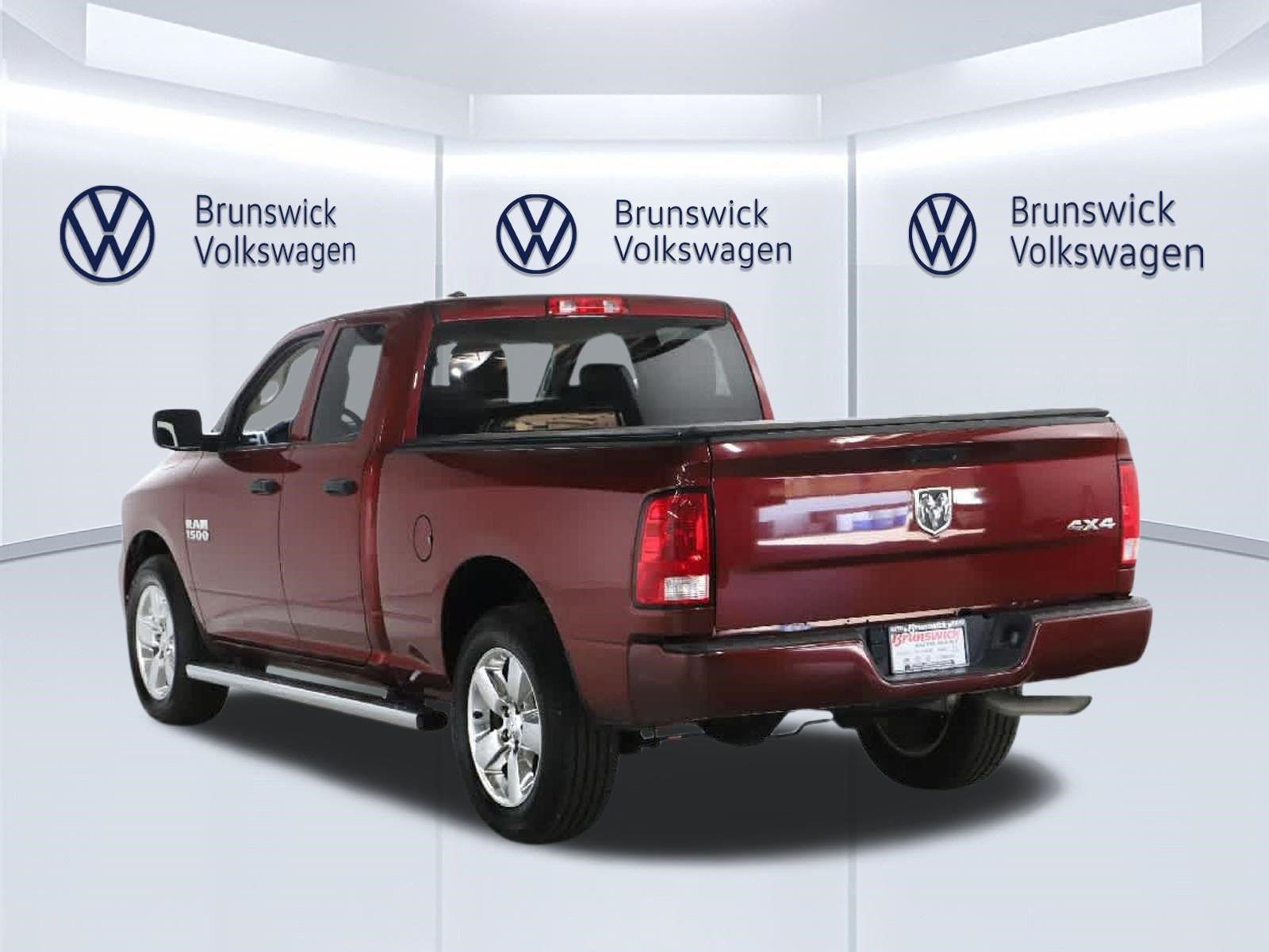 Used 2018 RAM 1500 Express w/ Express Value Package AWD/4WD image 37