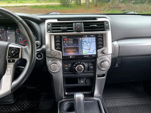 Used 2021 Toyota 4Runner SR5 Premium w/ Moonroof Package RWD image 9