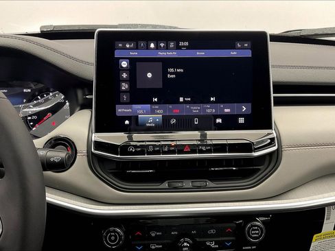 New 2026 Jeep Compass Limited image 7