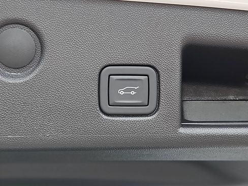 Used 2024 Chevrolet Equinox LT w/ LPO, Floor Liner Package AWD/4WD image 30