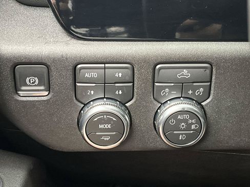 Certified 2026 GMC Sierra 1500 Elevation AWD/4WD image 21