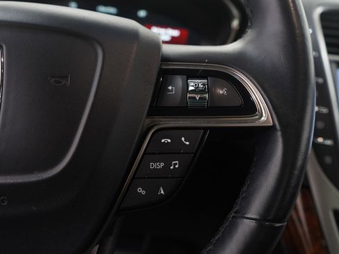 Used 2019 Lincoln Nautilus Reserve image 27