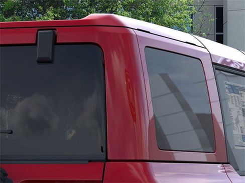 New 2025 Ford Bronco Badlands image 25