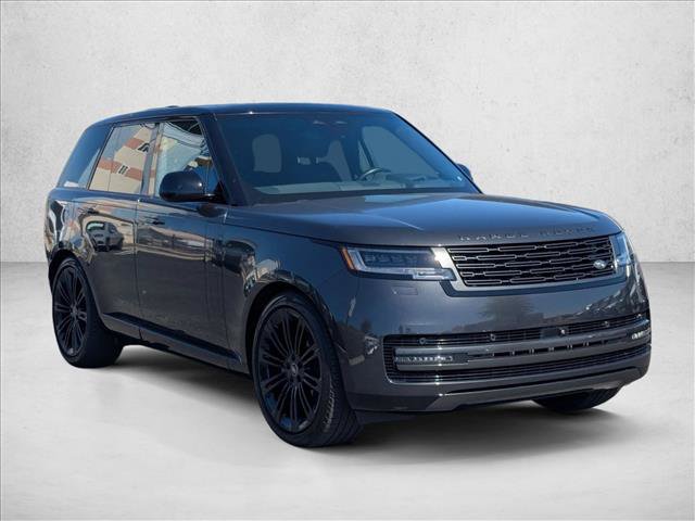 Used 2024 Land Rover Range Rover SE AWD/4WD image 3