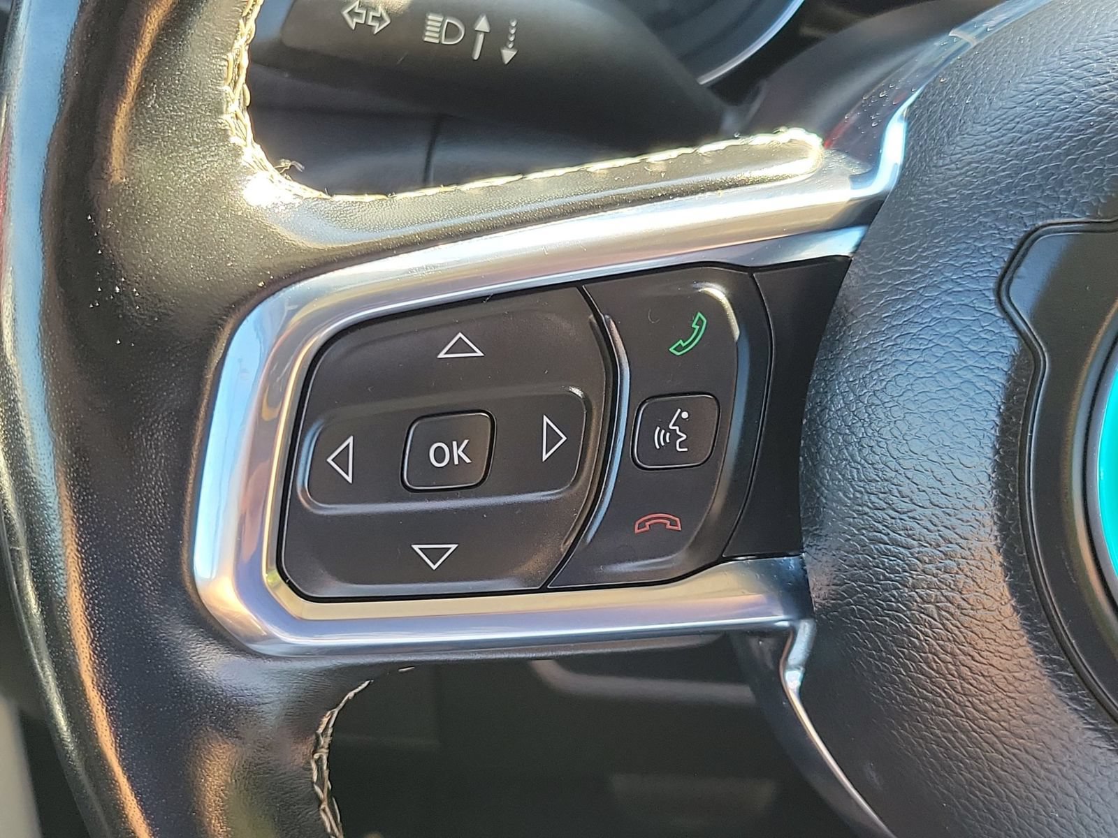 Used 2020 Jeep Wrangler Unlimited Sahara AWD/4WD image 14
