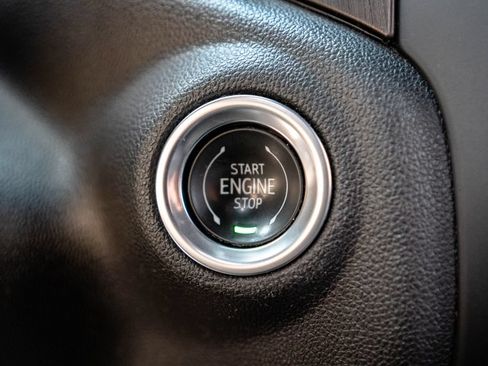 Used 2021 GMC Sierra 1500 AT4 w/ AT4 Premium Package AWD/4WD image 27