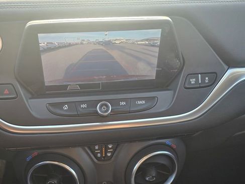 Used 2021 Chevrolet Blazer LT image 22