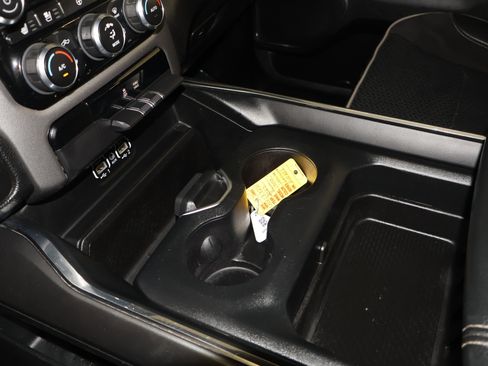 Used 2024 RAM 1500 Laramie image 34