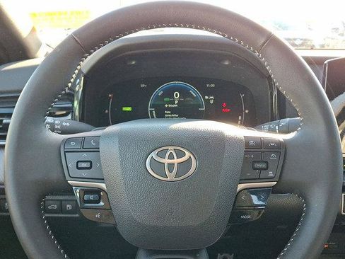 Certified 2025 Toyota Camry SE image 18