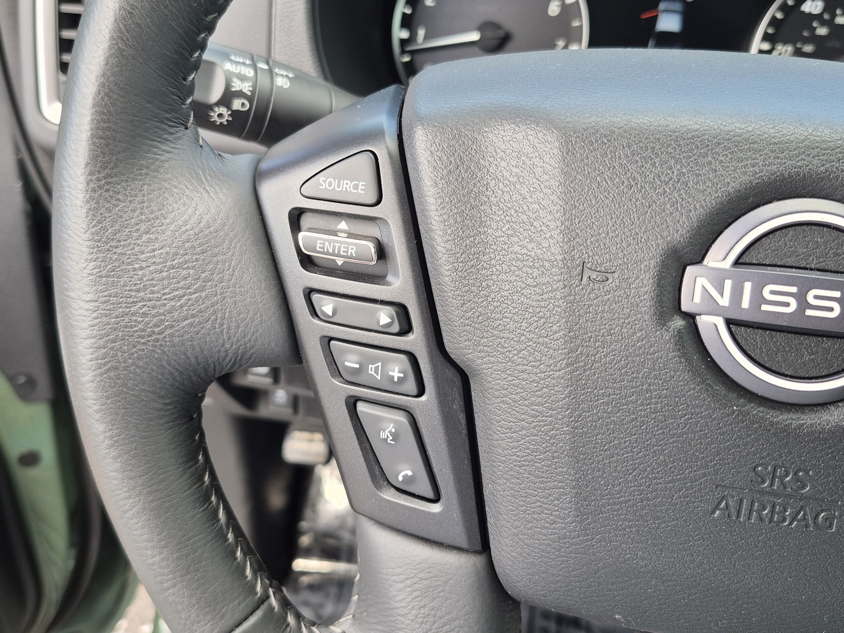 Certified 2024 Nissan Frontier SV w/ SV Convenience Package RWD image 29