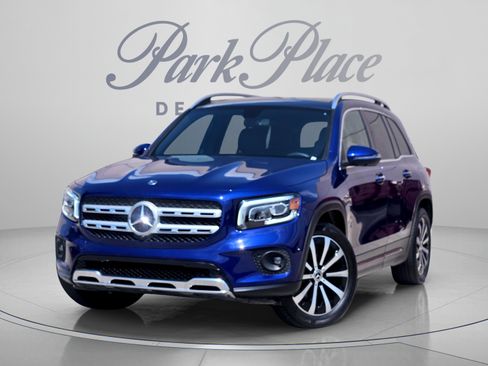 Certified 2021 Mercedes-Benz GLB 250 image 1