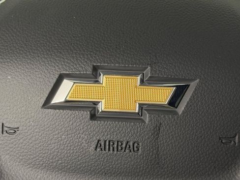Certified 2025 Chevrolet Equinox EV LT FWD image 22