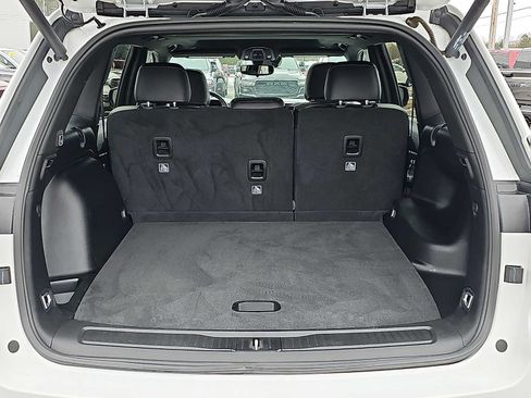 Used 2023 Jeep Grand Cherokee Altitude image 29