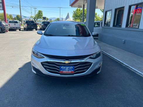 Used 2019 Chevrolet Malibu Hybrid w/ Leather Package FWD image 25
