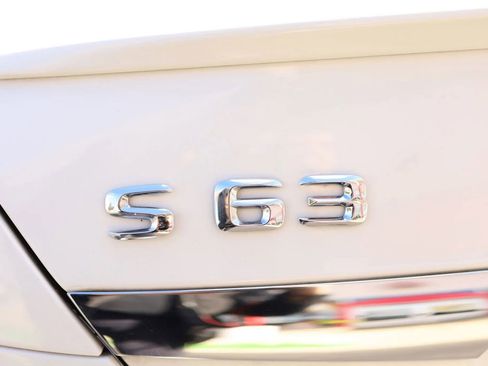 Used 2015 Mercedes-Benz S 63 AMG 4MATIC Sedan w/ Driver Assistance Package image 10