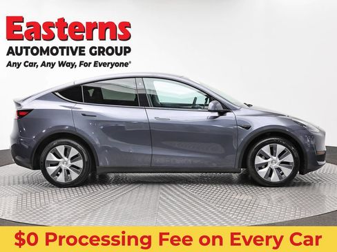 Used 2023 Tesla Model Y Long Range AWD/4WD image 4