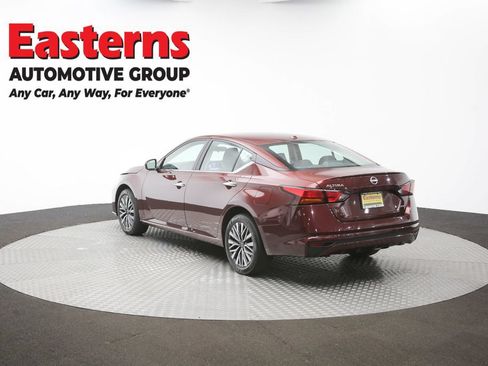 Used 2025 Nissan Altima 2.5 SV AWD/4WD image 60