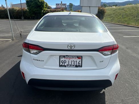 Certified 2024 Toyota Corolla LE image 9