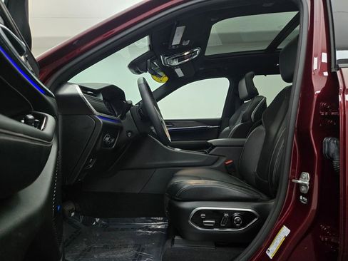 Used 2022 Jeep Grand Cherokee L Overland w/ Luxury Tech Group IV image 30