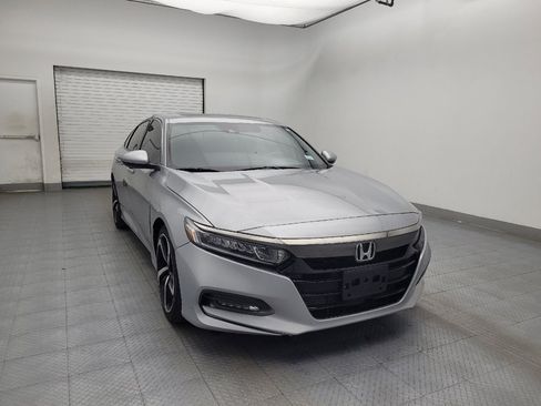 Used 2019 Honda Accord Sport image 14