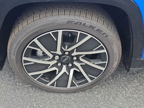 Used 2025 Jeep Wagoneer S Limited image 9