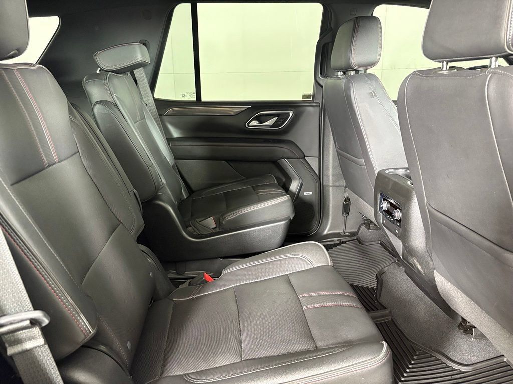 Used 2022 Chevrolet Tahoe RST w/ Luxury Package RWD image 17
