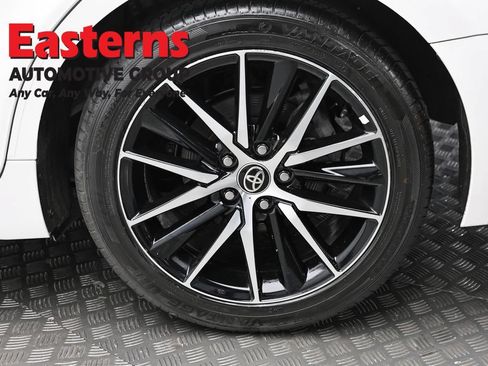 Used 2024 Toyota Camry SE AWD/4WD image 8