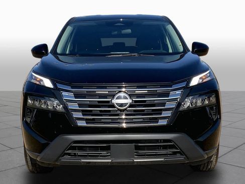 Used 2025 Nissan Rogue SV FWD image 4