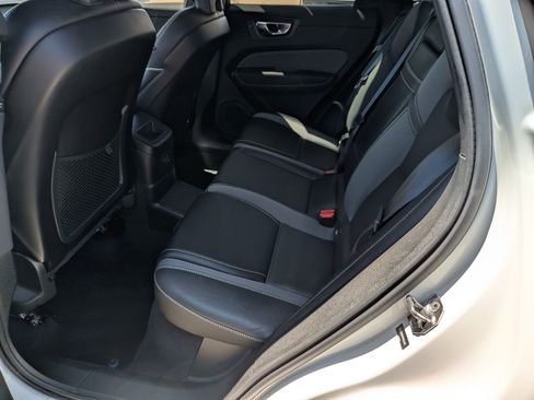 Used 2021 Volvo XC60 T8 R-Design w/ Advanced Package image 27