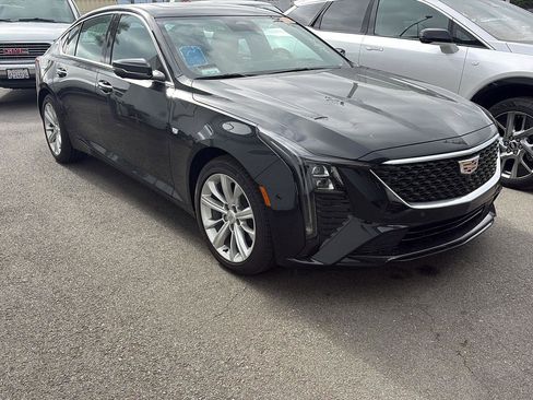 Used 2025 Cadillac CT5 Premium Luxury image 3