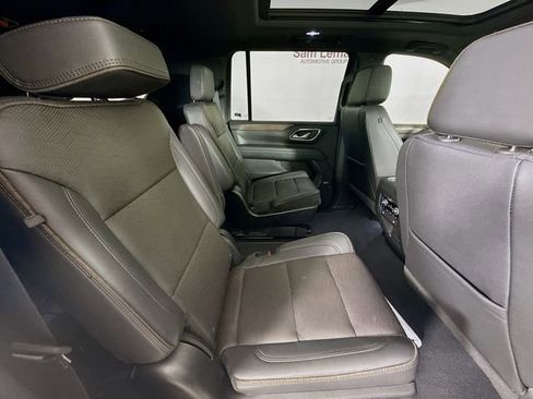 Used 2023 Chevrolet Suburban High Country image 33