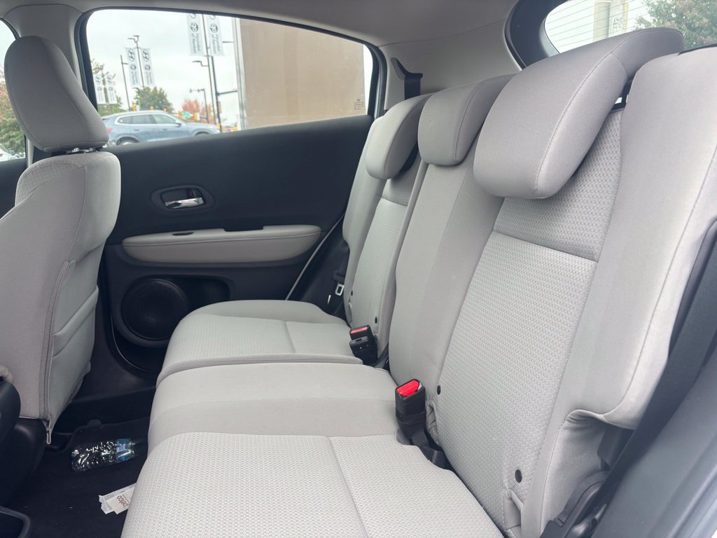 Used 2022 Honda HR-V LX image 8