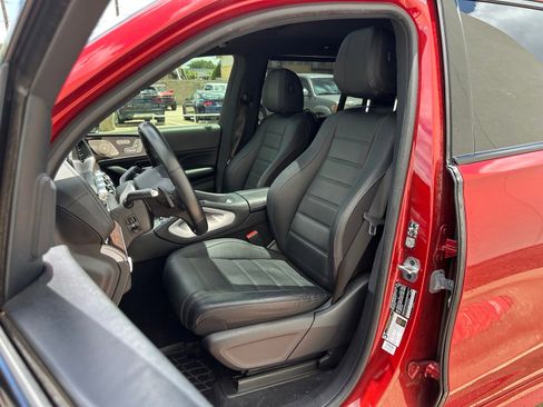 Used 2022 Mercedes-Benz GLS 450 4MATIC image 11