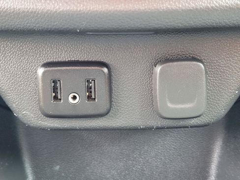 Used 2019 Chevrolet Traverse High Country AWD/4WD image 14