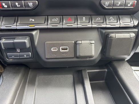 Certified 2022 Chevrolet Silverado 3500 High Country w/ Z71 Off-Road Package image 47