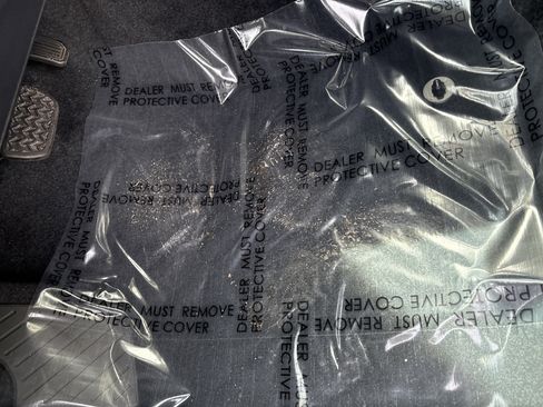 Used 2023 Toyota Tacoma SR image 17