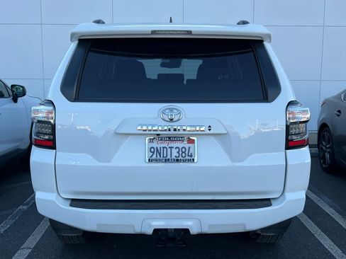 Used 2024 Toyota 4Runner SR5 image 5