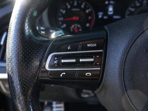 Used 2020 Kia Stinger GT-Line image 34