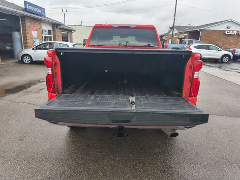 Used 2020 Chevrolet Silverado 2500 W/T AWD/4WD image 8
