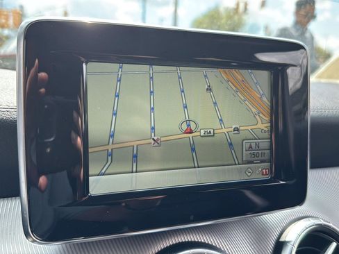 Used 2014 Mercedes-Benz CLA 250 image 14