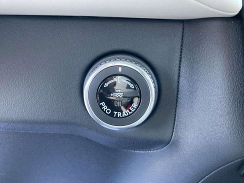 New 2025 Lincoln Navigator Reserve image 28