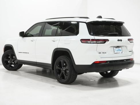 Used 2023 Jeep Grand Cherokee L Limited w/ Luxury Tech Group II image 5