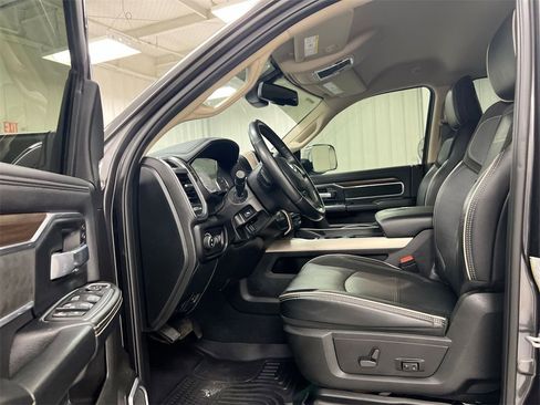 Used 2022 RAM 3500 Laramie image 16